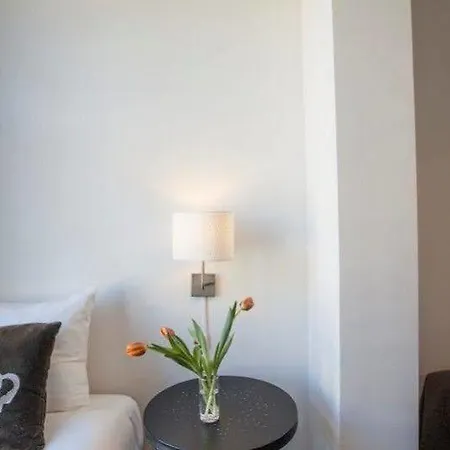Tulip Apartment Amsterdam