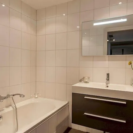 Tulip Apartment Amsterdam
